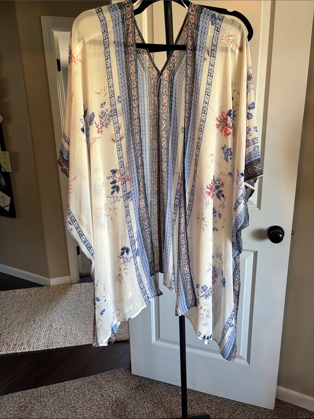 DR2 Cream Kimono with Blue and Coral Floral Trim